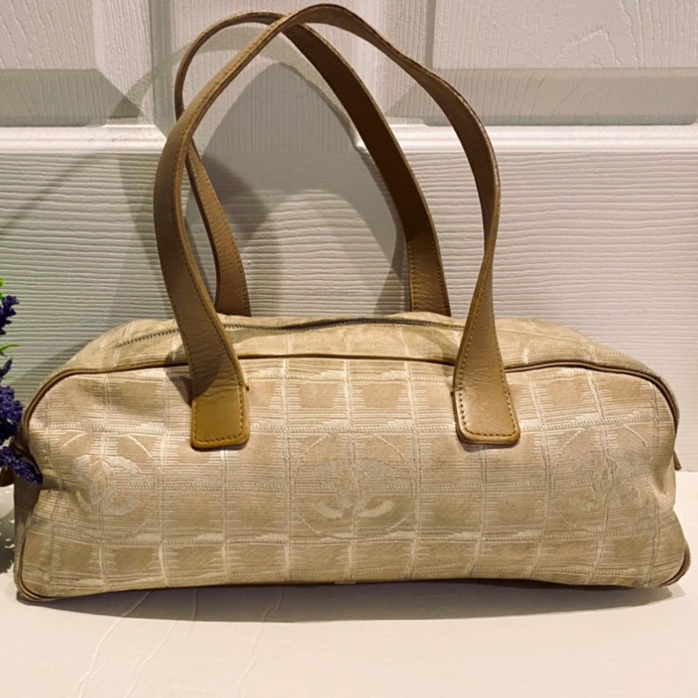 AUTHENTIC Chanel Travel Ligne Bowler Bag
